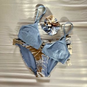 Aerie Bikini Swim Suit Set Size Small with Matching Scrunchie